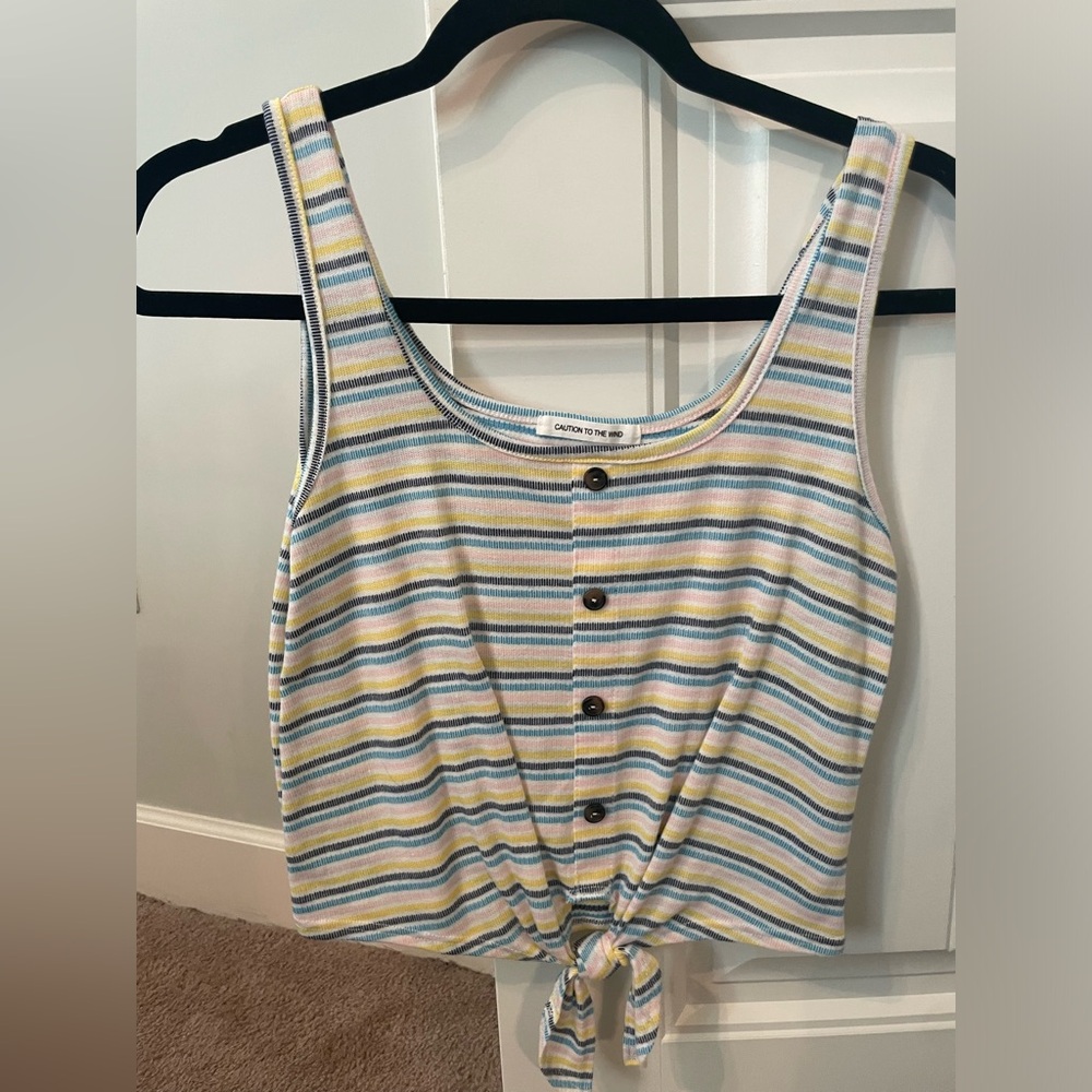 Women’s crop tank top